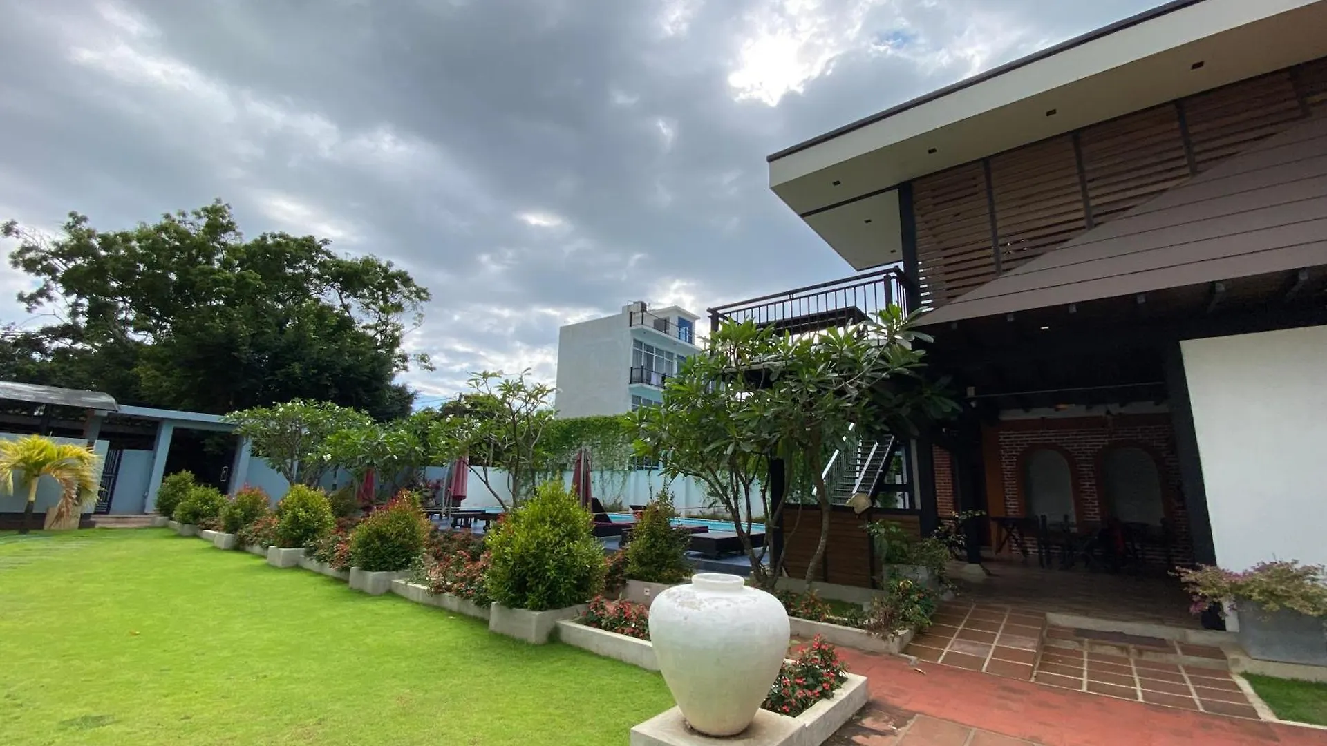 New Sea Villa 니곰보 B&B