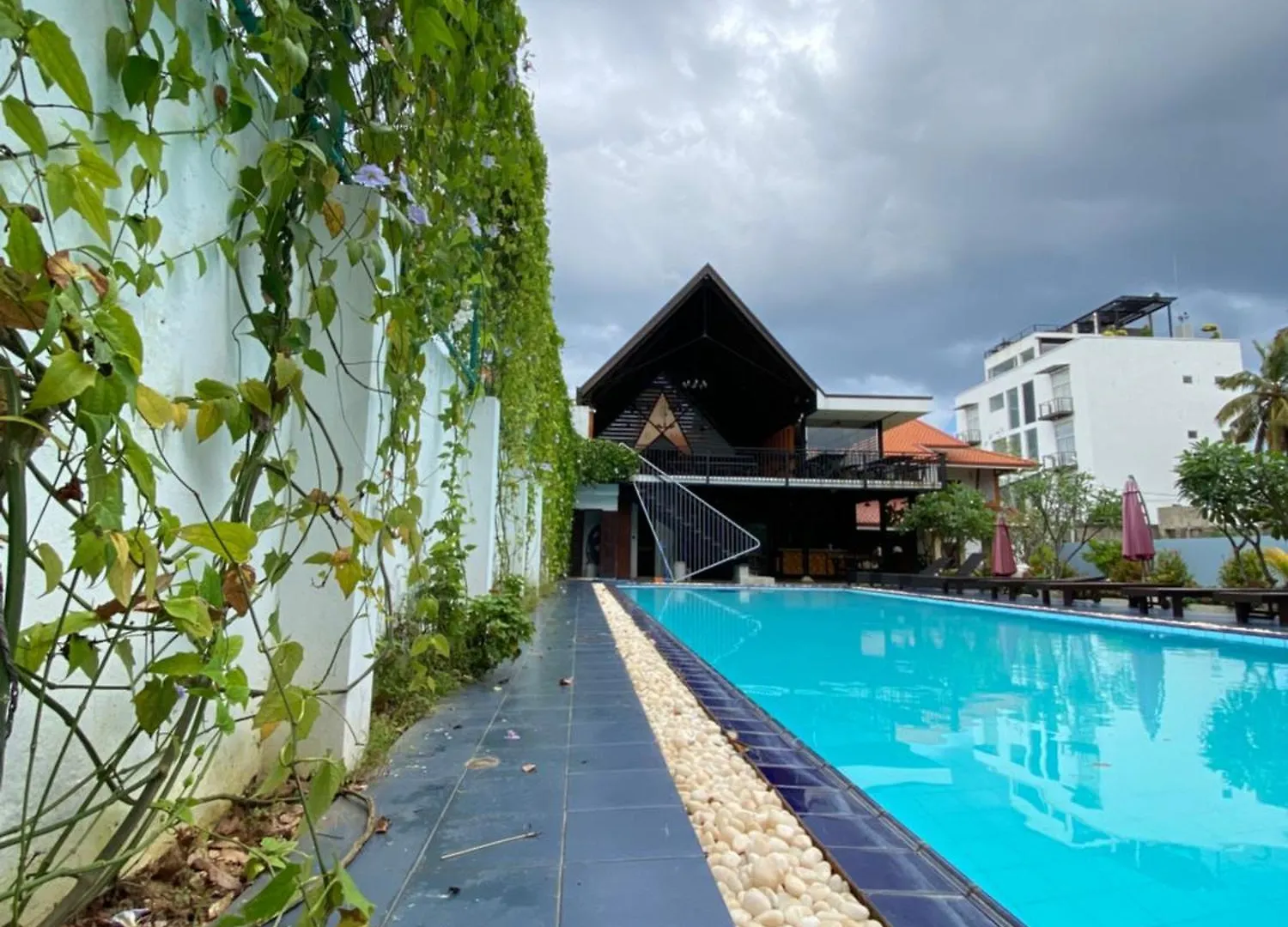 B&B New Sea Villa 니곰보