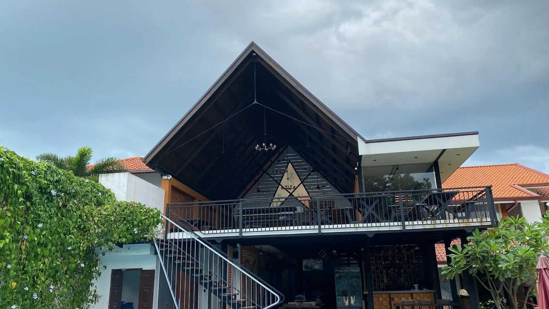 B&B New Sea Villa 니곰보